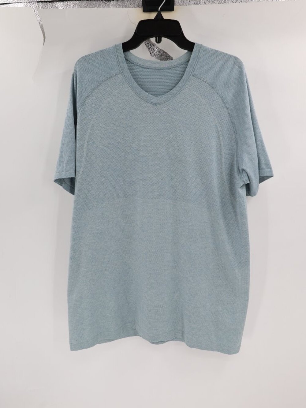 Lululemon Shirt Men's XL Metal Vent Tech Live in Practice Short Sleeve run gym